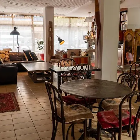 Ξενοδοχείο Nina Αντίμπ