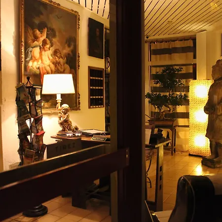 Nina Otel Antibes