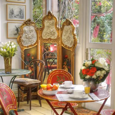 Ξενοδοχείο Nina 2*