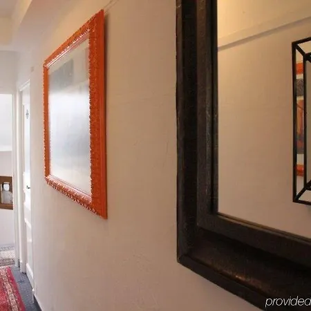 Nina 2* Αντίμπ